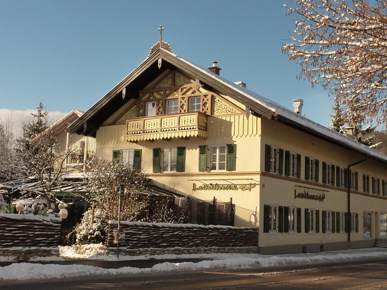 Landhaus Hotel Wolfratshausen Exterior photo